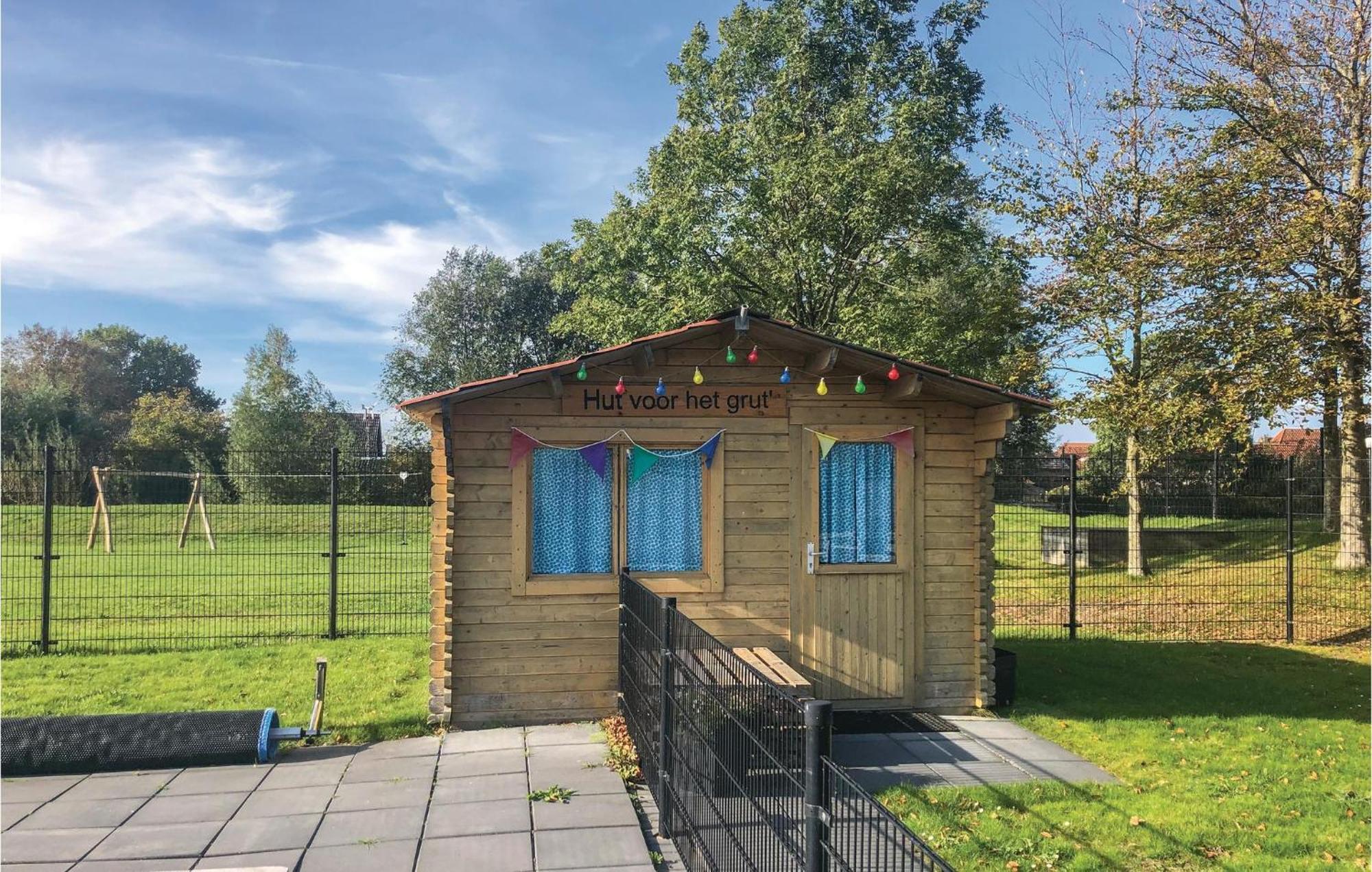 Lovely Home In Tzummarum With Wifi Buitenkant foto