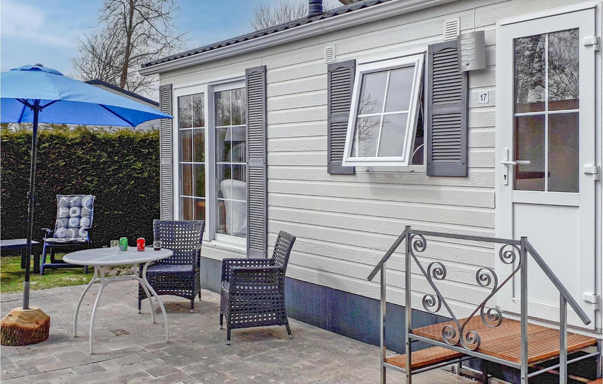 Lovely Home In Tzummarum With Wifi Buitenkant foto